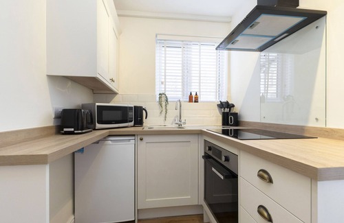 Montpellier Apartment | Bath Road Hideaway - A First Floor 1- Bed Flat