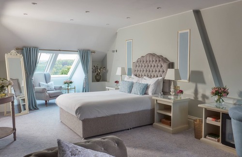 Newton St Loe Hotel | Discover Bathen House Boutique Hotel: 5-Star Elegance Awaits