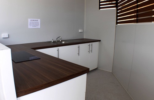 Moree Hotel | Family-Friendly Getaway at Baths Motel with Breakfast Included