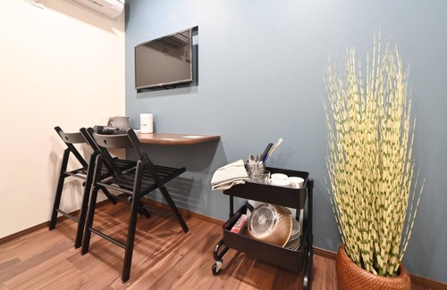 Honmachi Apartment | Convenient Hotel Steps from Hatsudai Station in Tokyo