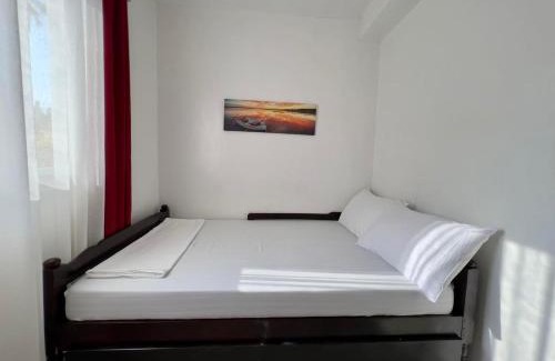 Dipaculao Hotel | Relax at Batis ni Juan Leisureland with Pool & Hot Tub