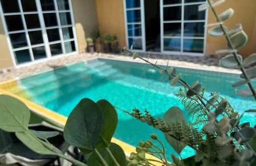 Batu Pahat House | Relax at Batu Pahat Santalia Pool Villa - Family Friendly Escape