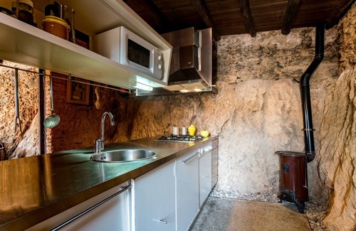 Valdelarco Cottage | Stylish Bau Ksar Casas Valdelarco - Pool & Breakfast Included