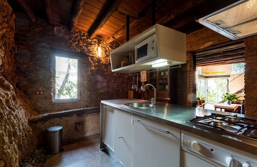 Valdelarco Cottage | Stylish Bau Ksar Casas Valdelarco - Pool & Breakfast Included