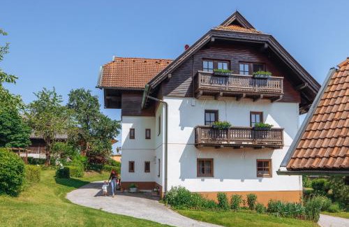 Wernberg House | Experience Bauerborchardt: Family-Friendly Farm Retreat