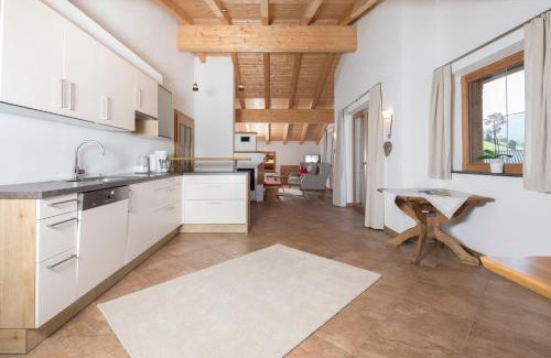 Alpbach Apartment | Discover Bauernhaus Roßmoos: Pet & Child Friendly Stay