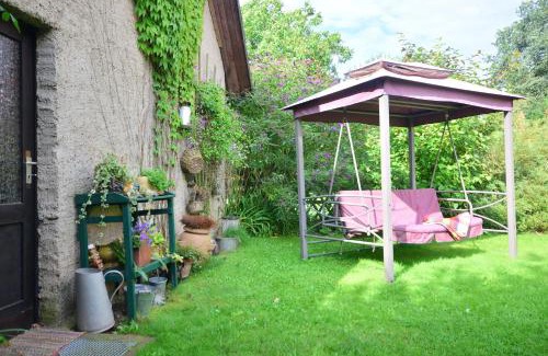 Bad Kleinen Apartment | Cozy Bauernhof Apartment Hieß - Family-Friendly Retreat