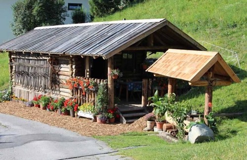 Wenns Other | Cozy Bauernhof Huber - Family-Friendly Stay with Breakfast