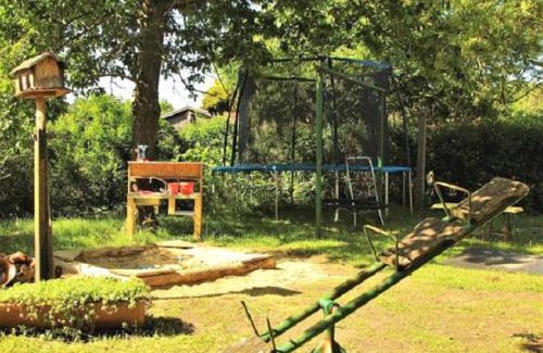 Kreba-Neudorf Apartment | Family-Friendly Bauernhof Ladusch with Kitchen Amenities