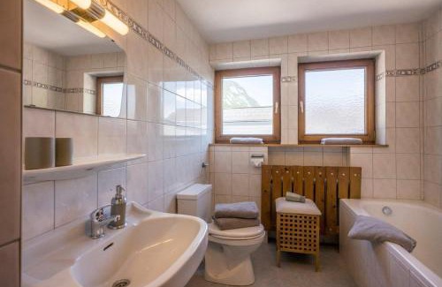 Niederbreitenbach House | Top-Rated Bauernhof Nagelschmiedhof: Family-Friendly Retreat
