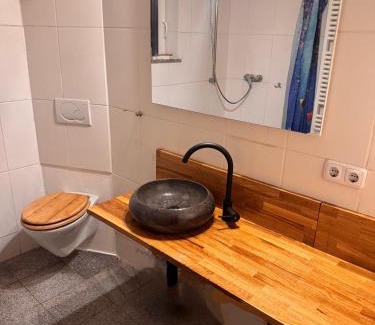 Berka/Werra Apartment | Comfortable Bauernhof Gästezimmer with Ocean Views
