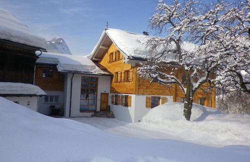 Dalaas House | Family-Friendly Bauernhof Wildfang with 9/10 Guest Rating