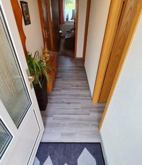 Grabow-Below Apartment | Inviting Bauernstübchen: Family-Friendly Retreat Awaits