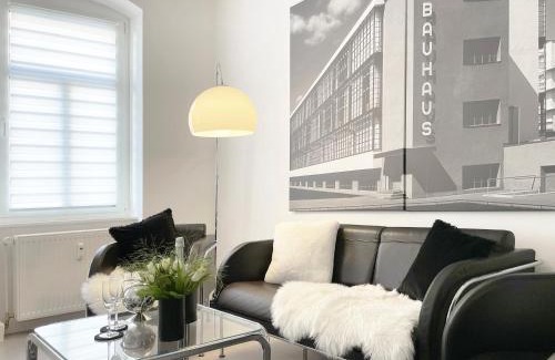 Gera Apartment | BAUHAUS Design Apartment with Garden - Rated 9/10 by Guests