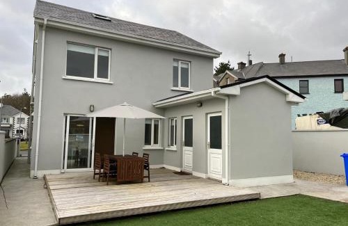Spiddal House | Inviting Bay Area House in Spiddal - Pet & Child Friendly