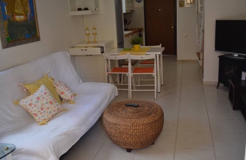 Nikita Apartment | Cozy Bay Beach Maisonette in Beautiful Sithonia Awaits