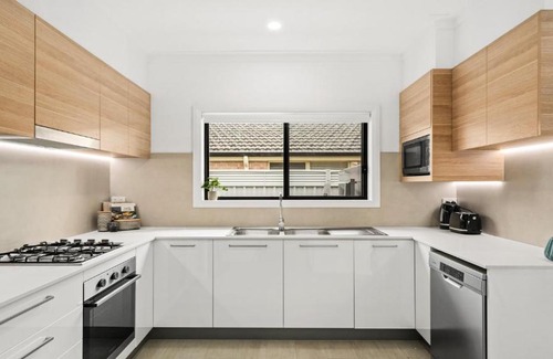 Booker Bay House | Experience Bay Bliss U2 in Booker Bay - Family-Friendly Getaway