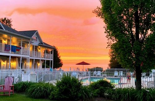 Ephraim Hotel | Discover Bay Breeze Resort: Oceanfront Bliss Awaits You