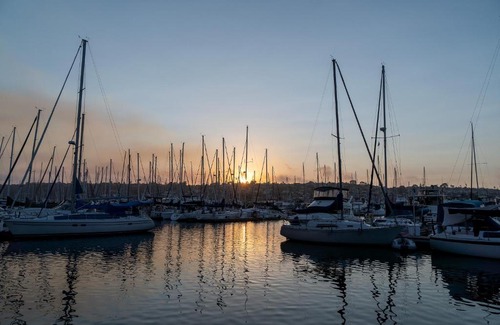 La Playa Hotel | Relax at Bay Club Hotel and Marina with Oceanfront Views