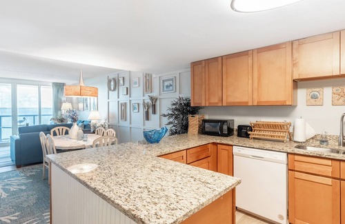 Midtown Ocean City Resort | Bay Club Resort: Pet-Friendly Getaway with Pool Access