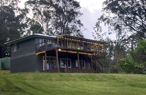 Shallow Bay House | Bay Cottage: Top-Rated Lake House with Ocean Views