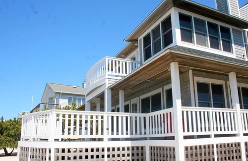 Loveladies House | Relaxing Bay Front Home in Loveladies with Pet-Friendly Amenities