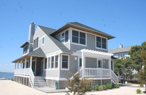Loveladies House | Relaxing Bay Front Home in Loveladies with Pet-Friendly Amenities