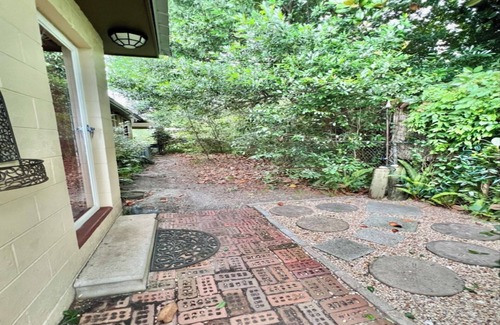 Bay VIew Addition House | Bay Front Home with Private Beach in Historic District
