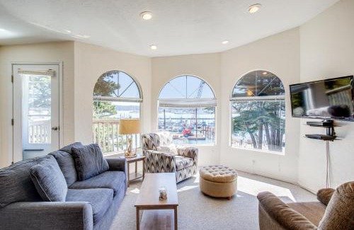 Historic Bayfront House | Bay Front Views Near Shopping & Museums - Family Friendly!