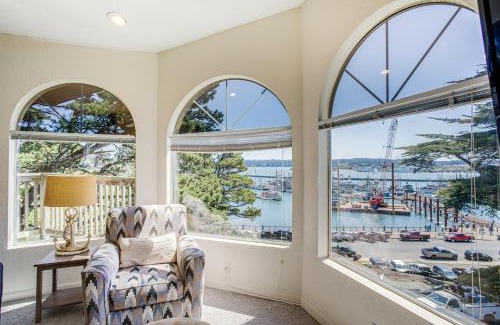 Historic Bayfront House | Bay Front Views Near Shopping & Museums - Family Friendly!