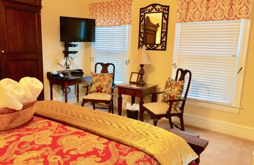 Cape Charles Bed & Breakfast | Experience Bay Haven Inn of Cape Charles - Rated 9.6/10