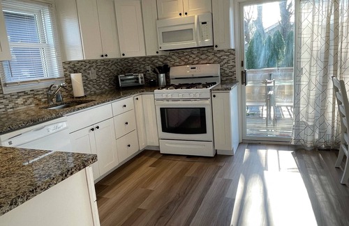 Villas House | Bay La Vie Bungalow: Family Fun with Oceanfront Pool Access