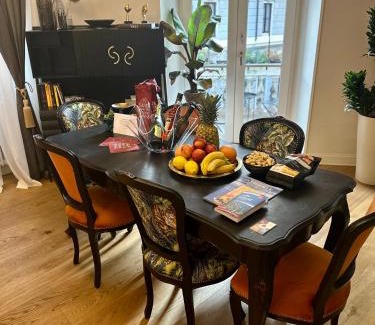 Citta Nuova-Barriera Nuova-San Vito-Citta Vecchia Apartment | Artful Escape at Bay of Art: Rated 9.8/10 & Family Friendly