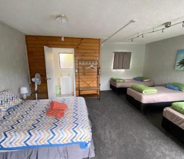 Paihia Cabin | Cozy Bay of Islands Lodge with Oceanfront Views & Hot Tub