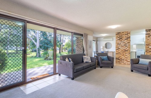 Nelson Bay Apartment | Bay Parklands: Ground Floor Oasis with Pool & Ocean View