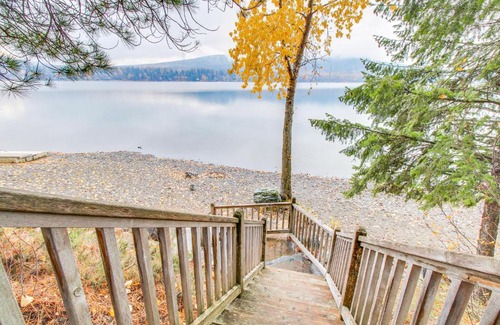 Whitefish Hotel | Bay Point Lakefront 3C Down: Guest Rated 10/10 with Pool
