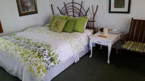 Frankfort Hotel | Discover Bay Port Lodging: Ocean View & Family-Friendly Stays