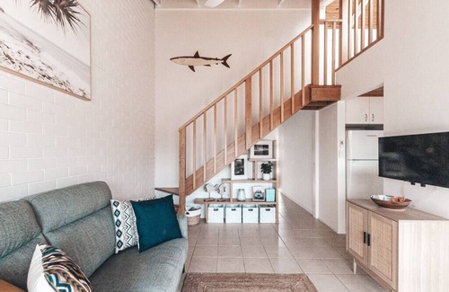 Yamba Apartment | Guest Rated: 9.4 | Pippi Beach Studio with Kitchen & Breakfast
