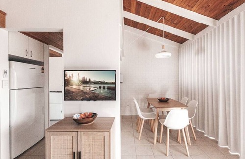 Yamba Apartment | Guest Rated: 9.4 | Pippi Beach Studio with Kitchen & Breakfast