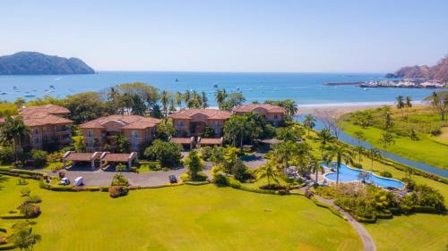 Herradura Apartment | Relaxing Stay at Los Suenos Resort Bay Residence 8C