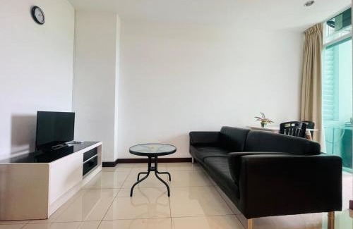 Taman Selera Apartment | Bay resort apartment Miri