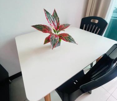 Taman Selera Apartment | Bay resort apartment Miri