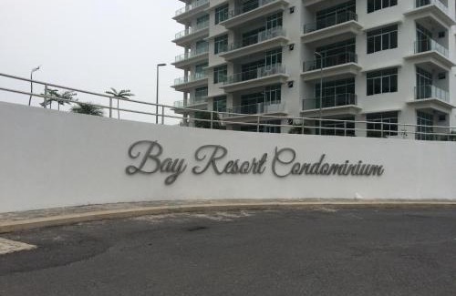 Taman Selera Apartment | Beautiful Bay Resort Condominium with Ocean View & Pool