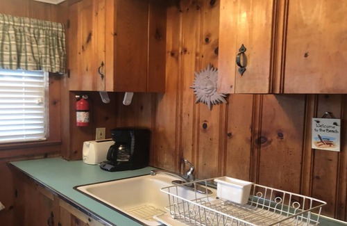 Surf City House | Inviting Bay Side Duplex with Kitchen & Breakfast in Surf City