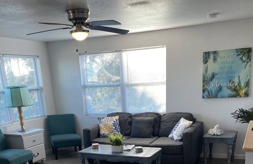 Smith's Memento Apartment | BAY SUITE- 5 MIN WALK TO BEACH