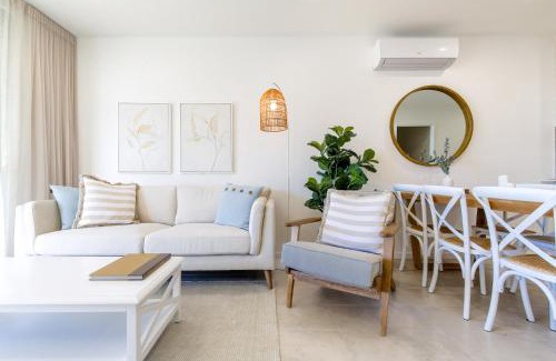 Batemans Bay Apartment | Bay View 2-Bedroom Apartment with BBQ - Rated 9/10 by Guests