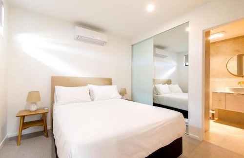 Batemans Bay Apartment | Bay View 2-Bedroom Apartment with BBQ - Rated 9/10 by Guests