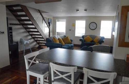 Downpatrick House | Oceanfront Escape at Bay View – Rated 9.4/10 by Guests