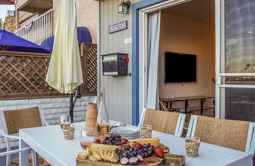Central Mission Beach Apartment | Bay View IV by Avantstay Stylish Mission Beach Home on the Sand!