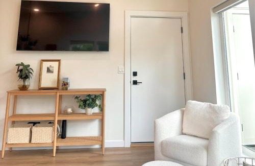 Lincoln City Apartment | Bay View Loft